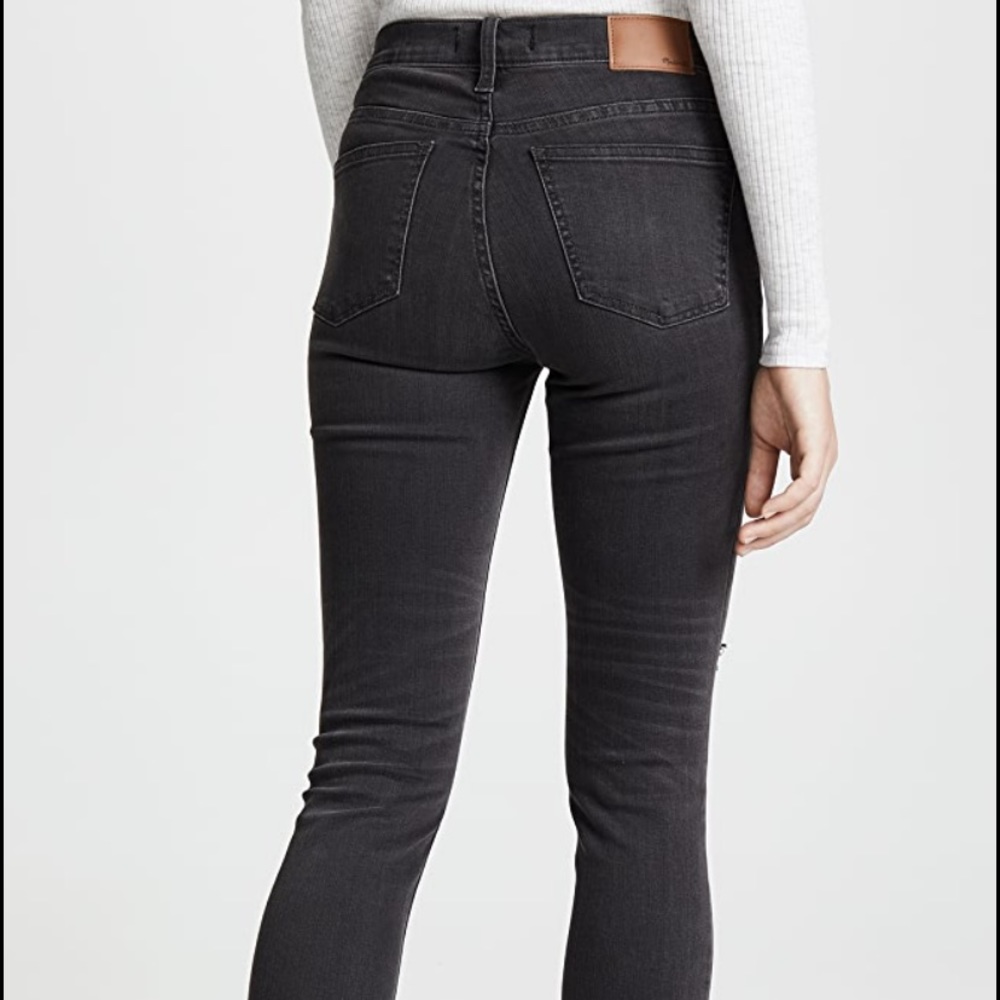 Madewell 9” Rise Black Raw Hem Jeans - Picture 11 of 13